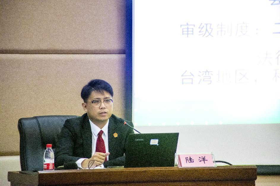 南寧市青秀區(qū)人民法院刑事審判庭法官助理陸洋進(jìn)行普法宣講